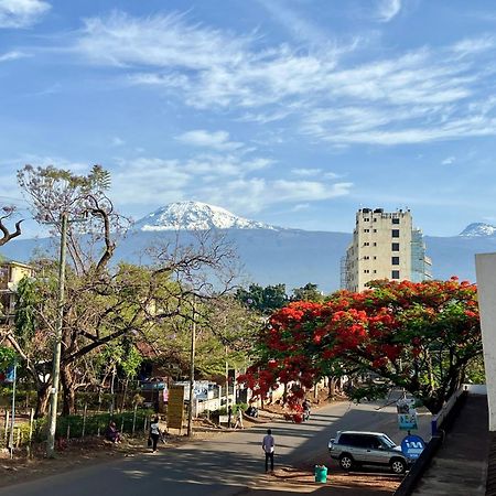 Bristol Cottages Kilimanjaro Моши Экстерьер фото